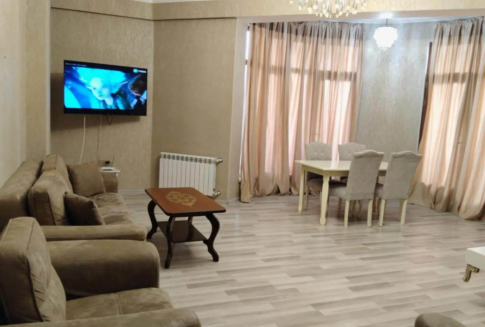3 Bedrooms 28 Maj Metro Μπακού 0*,  Αζερμπαϊτζάν